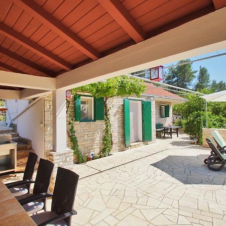 Holiday Home Liberan فيلا لوكا المظهر الخارجي الصورة