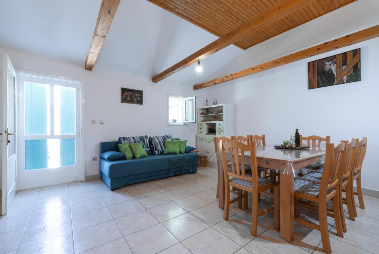 Holiday Home Liberan فيلا لوكا المظهر الخارجي الصورة